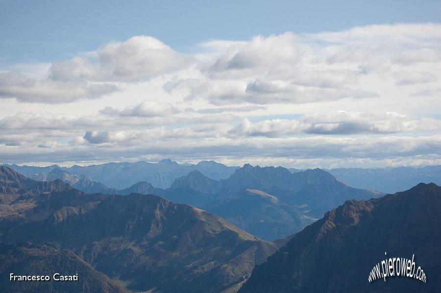 13 Nuvole sul pizzo Camino.jpg